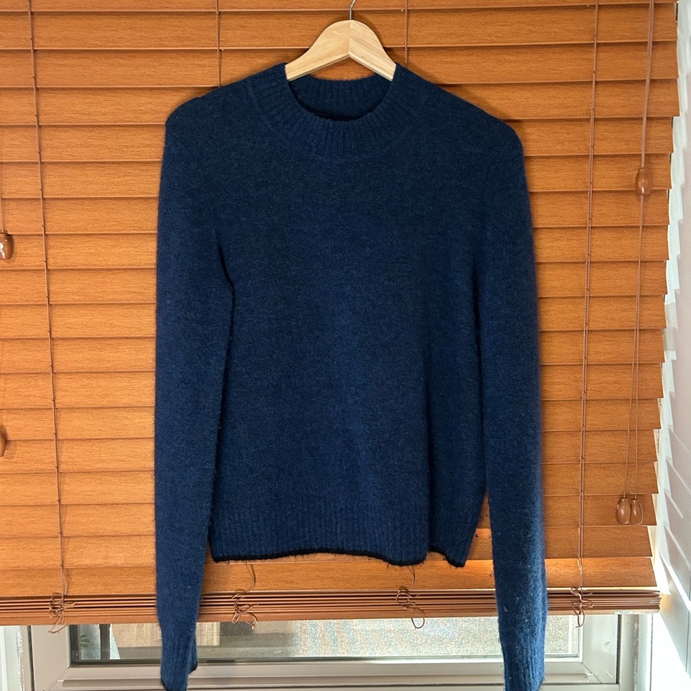 Vince - Cozy Blue Sweater